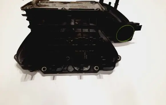 Volkswagen Jetta V Intake manifold