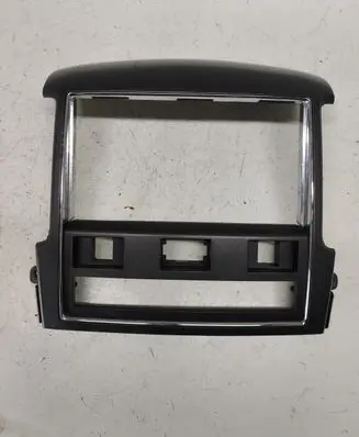 KIA Sorento Dashboard center trim panel 