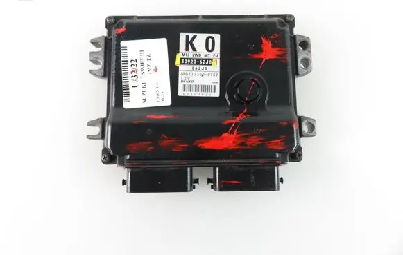 Suzuki Swift I Engine control unit/module 3392062J0
