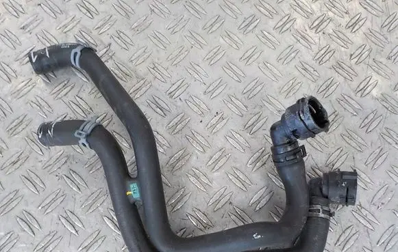 Skoda Karoq Engine coolant pipe/hose 5Q0121156C