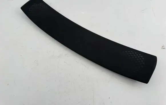Tesla Model S Tailgate trim 100923300H 1205065