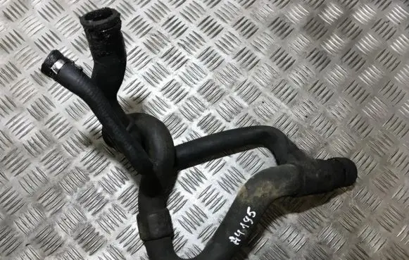 Mitsubishi Carisma Engine coolant pipe/hose