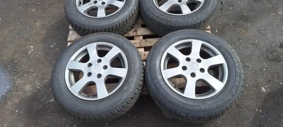 Honda FR-V R15 alloy rim 