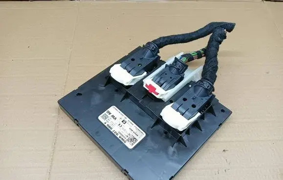 Skoda Octavia Mk4 Comfort/convenience module 5WA937086F 202LSG061