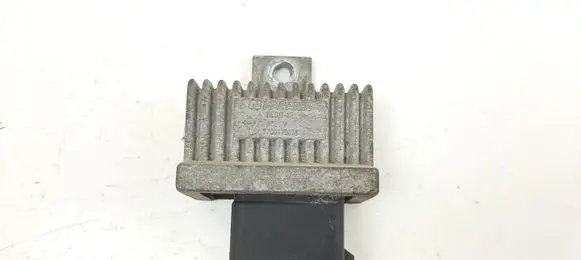 Glow plug pre-heat relay