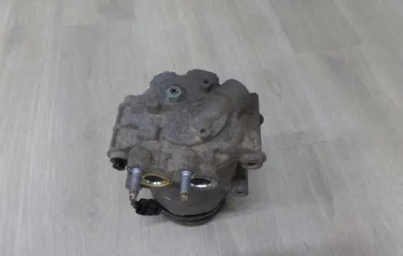 Ford Fiesta Air conditioning (A/C) compressor (pump) 45949