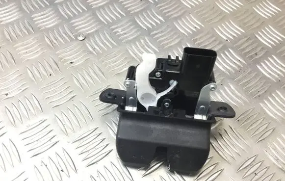 KIA Sportage Loading door lock 