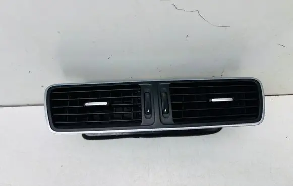 Volkswagen PASSAT B7 Dash center air vent grill 3AB819728A