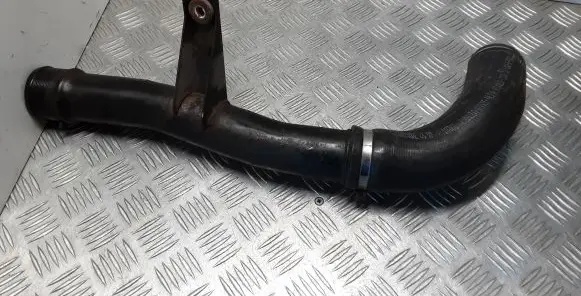 Intercooler hose/pipe