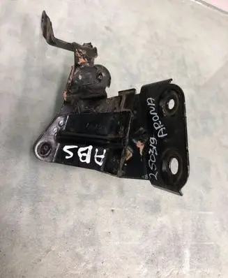 Seat Arona ABS pump bracket 2q1614235