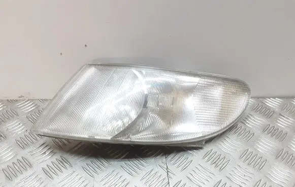 Saab 9-3 Ver2 Front indicator light