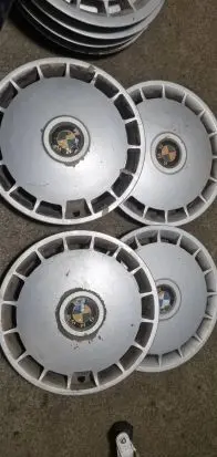 BMW 3 E30 R14 wheel hub/cap/trim 36131178778