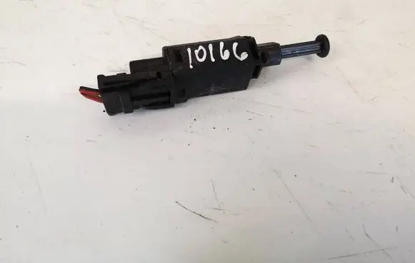 Volkswagen PASSAT B3 Brake pedal sensor switch 191945515