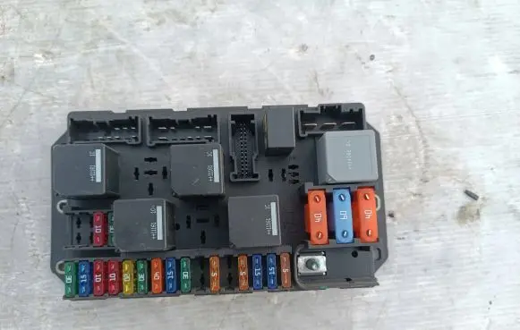 Land Rover Range Rover L322 Fuse module BH4214N030AA