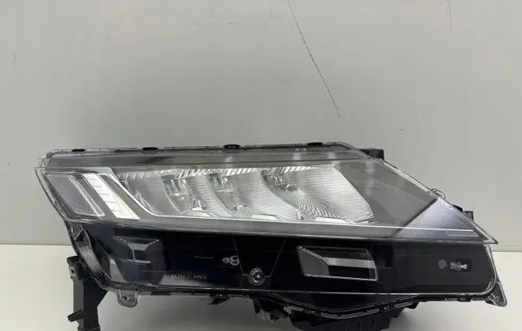 Mitsubishi ASX Headlight/headlamp 67436326