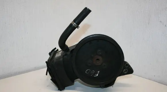 BMW 5 E60 E61 Power steering pump 7693974101