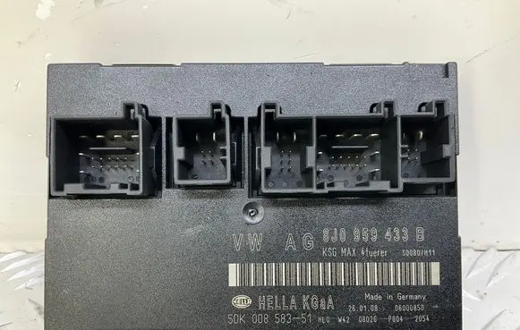 Audi TT TTS Mk2 Comfort/convenience module 8J0959433B