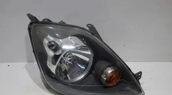 Ford Fiesta Headlight/headlamp 6S6113W029AD 0301224302