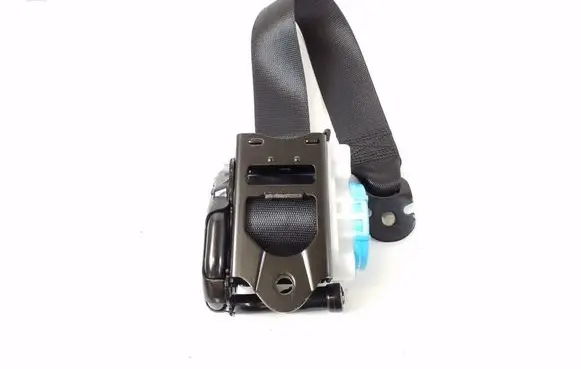 Infiniti Q30 Rear seatbelt A1768602385