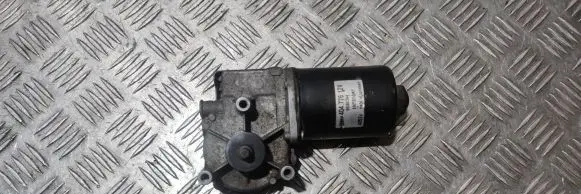 Volvo S80 Front wiper linkage and motor 8648344