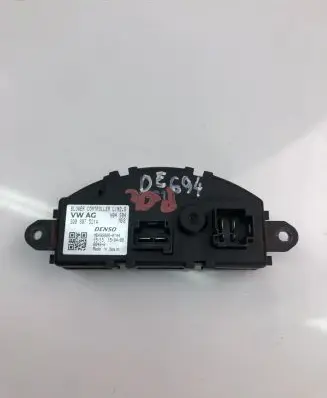 Volkswagen PASSAT B8 Heater blower motor/fan resistor 3Q0907521A