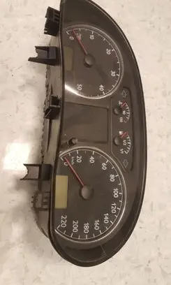 Volkswagen Polo Speedometer (instrument cluster) 6Q0920821E