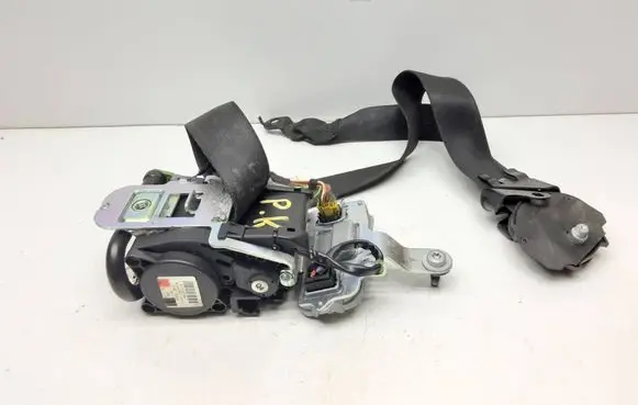 Mercedes-Benz E W212 Front seatbelt 617112100 610035800D