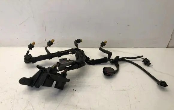 Audi A4 S4 B8 8K Fuel injector wires 06A971627 27042007 TAB026037R
