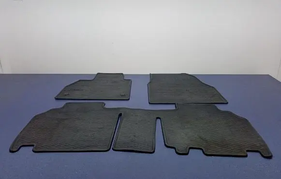 Renault Kangoo II Front floor carpet liner 7711423635