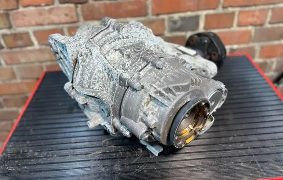 BMW X5M F85 Rear differential 7850170