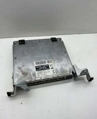 Lexus IS 200-300 Engine control unit/module 8966153040 1753002532