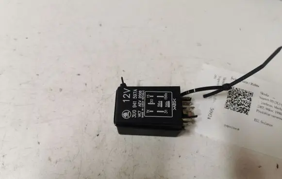 Skoda Superb B5 (3U) Light relay 3U0941597A