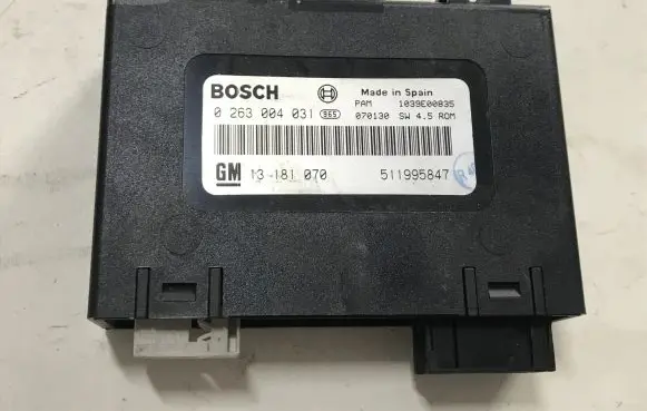 Opel Zafira B Parking PDC control unit/module 13181070