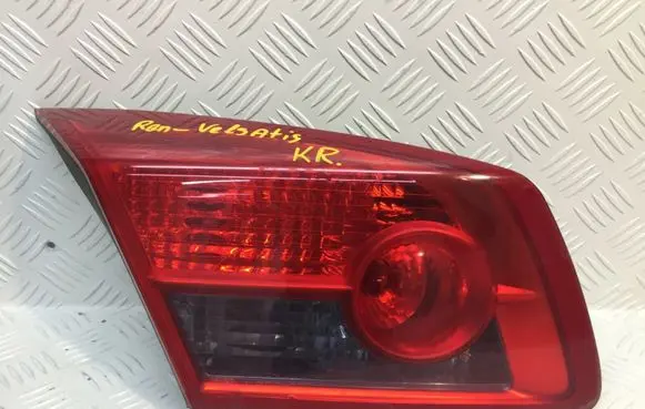 Renault Vel Satis Tailgate rear/tail lights 8200014362