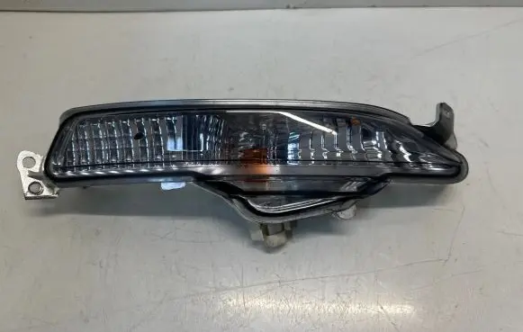 Iveco Daily 6th gen Front bumper turn signal 5802312349 465809999