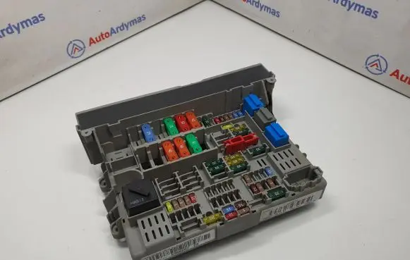 BMW 1 E81 E87 Fuse module 6906607 61146906607