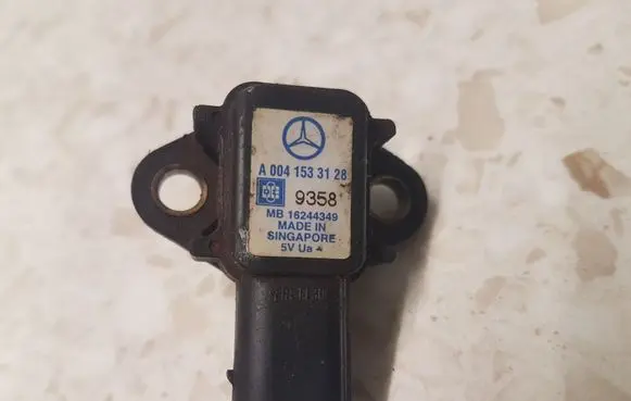 Mercedes-Benz A W168 Air pressure sensor A0041533128 MB16244349