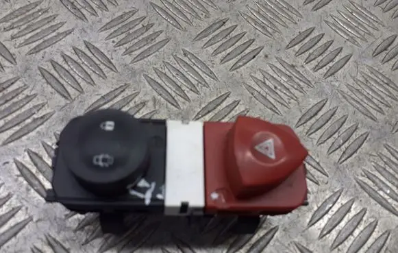 Renault Scenic II - Grand scenic II Hazard light switch 8200407415