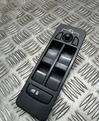Land Rover Discovery Sport Electric window control switch FK7214540AC
