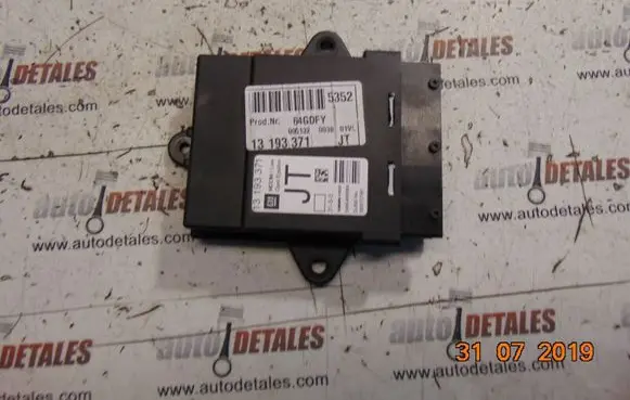 Opel Vectra C Door control unit/module 13193371