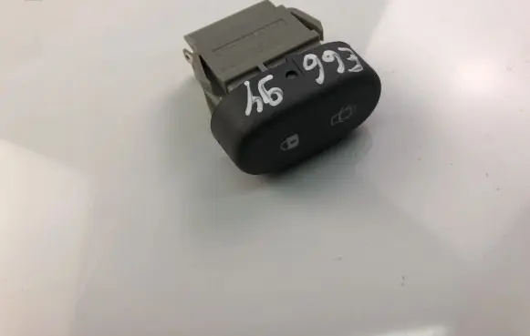 Renault Clio II Central locking switch button 038167A