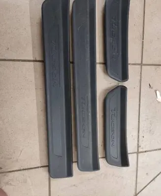 Hyundai Tucson TL sill trim set (inner) 