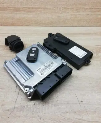 Engine ECU kit and lock set