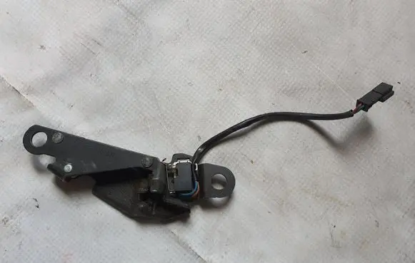 Mercedes-Benz SL R230 Convertible roof lock/latch 2307900277 DC2307900277 2308205710