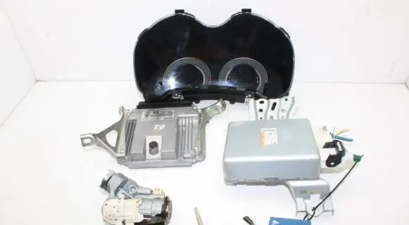 Toyota Auris 150 Engine ECU kit and lock set 8966102S91 0281015359
