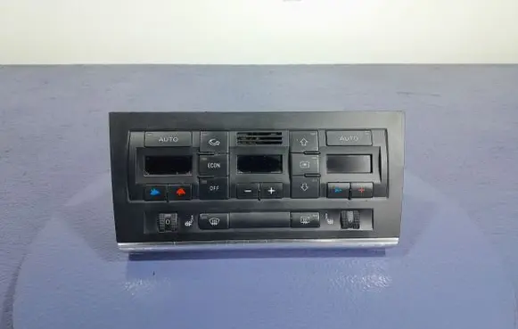 Audi A4 S4 B7 8E 8H Climate control unit 8E0820043AK