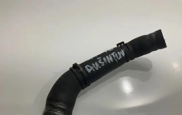 Mercedes-Benz E W211 Engine coolant pipe/hose 6122030882 A6122030882