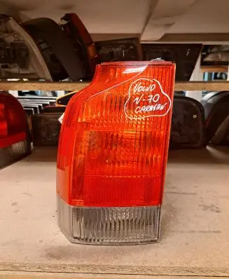 Volvo V70 Rear/tail lights 9154497 9154501 M2390