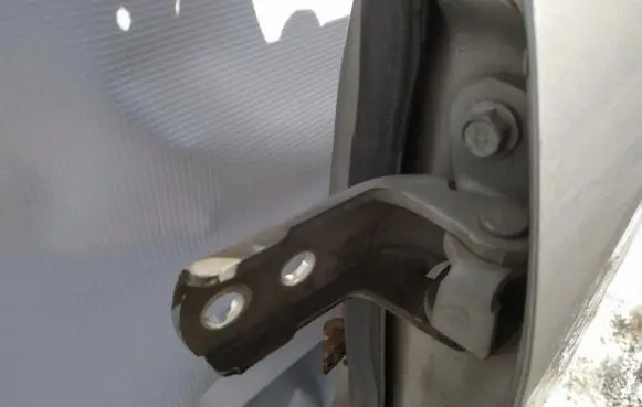 Toyota Corolla Verso E121 Front door upper hinge