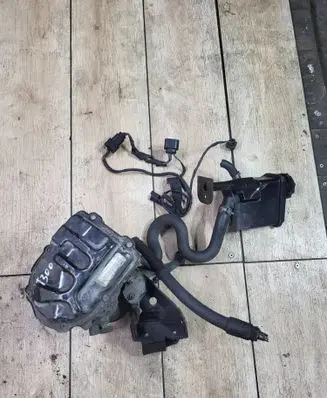 Mercedes-Benz S W221 Power steering pump A2164600380